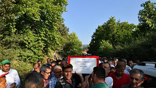 Şehidimiz Toprağa Verildi