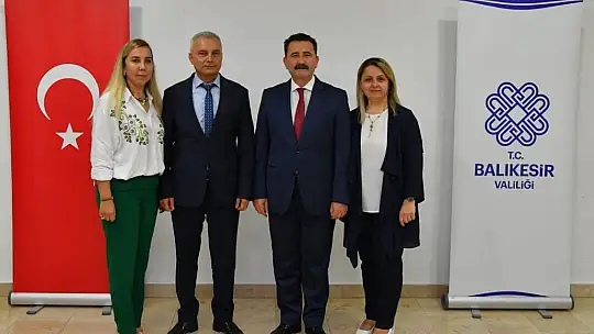İl Protokolü Hasan Onar'la Bir Yemekle Vedalaştı