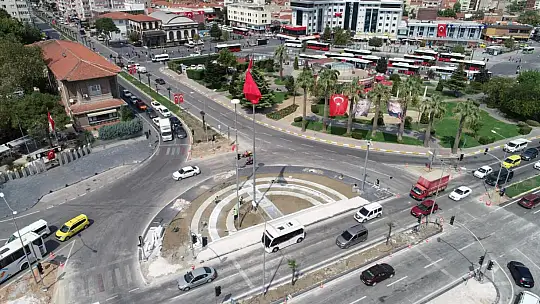 YENİLENEN İSTASYON KAVŞAĞI BALIKESİR'E YAKIŞACAK