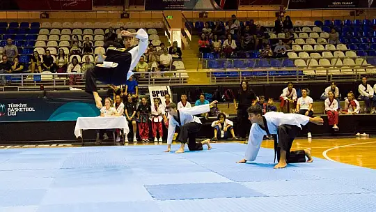 Karesi Taekwondo Spor Kulübü Türkiye Şampiyonasına Hazırlanıyor