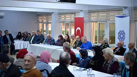 Yaşlılar Günü Etkinliğinde Eğlenceli Anlar Yaşandı