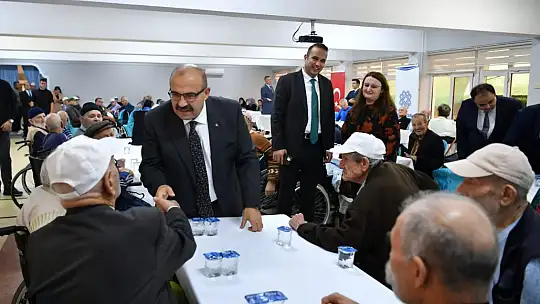 Yaşlılar Günü Etkinliğinde Eğlenceli Anlar Yaşandı