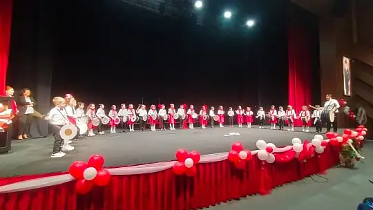 Sakarya İlkokulu'ndan 100. Yıla Coşkulu Kutlama