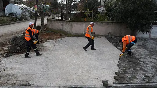 ''BÜYÜKŞEHİR'DEN BANDIRMA'YA YEPYENİ YOLLAR''