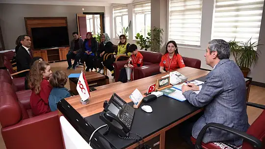 Öğrenciler Satranç Şampiyonası'ndan Başarılarla Döndü