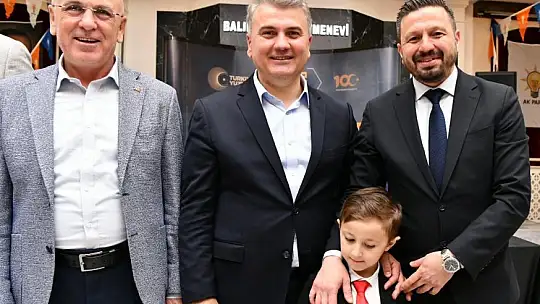 AK Parti Balıkesir, Öğretmenevi'nde bayramlaştı.