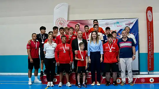 Balıkesir'de Türkiye-Almanya Sportif Gençlik Buluşması: Güreş, Kültür ve Dostluk Aynı Minderde…