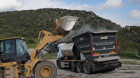Büyükşehir ile yollar mevsim şartlarına hazırlanıyor