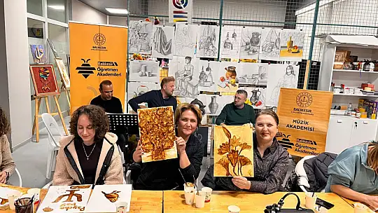 Kahvenin Rengi ile Müziğin Sesi Buluştu