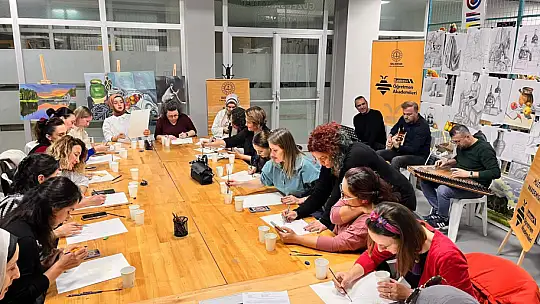 Kahvenin Rengi ile Müziğin Sesi Buluştu