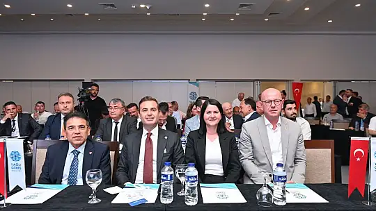 Yağlı Güreş Düzenleyen Kentler Birliği Başkanı Ahmet Akın Seçildi