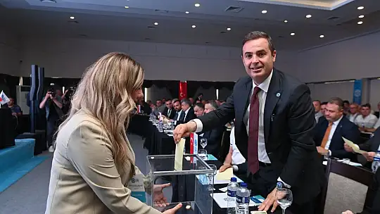 Yağlı Güreş Düzenleyen Kentler Birliği Başkanı Ahmet Akın Seçildi
