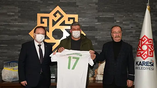 Karesi Belediyesi'nden Amatör Futbol Kulüplerine Destek