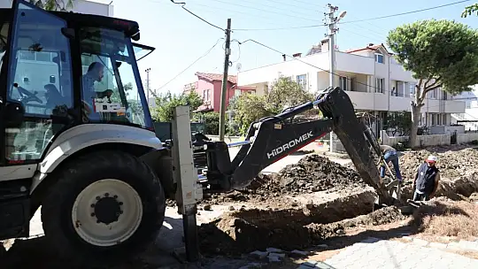 Burhaniye Belediyesi Fen İşleri Ekipleri Tam Kapasite Sahada