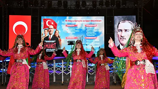 Zeybekler Buluşması ve Kahramanlık Konserine büyük ilgi