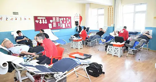 'Bir Ünite Kan, Üç Can': Kan Bağışı Kampanyasına Anlamlı Destek