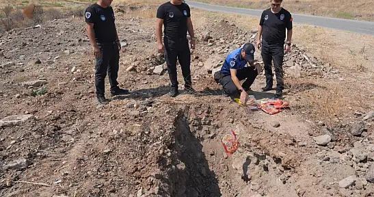 Burhaniye'de Son Kullanma Tarihi Geçmiş Gıdalar İmha Ediliyor