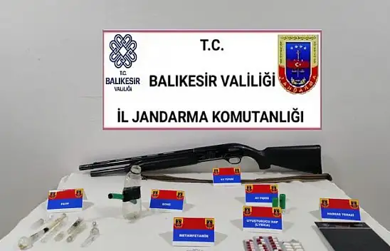 Ayvalık'ta Uyuşturucu Tacirleri Yakalandı