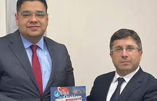 Balıkesir Ülkü Ocakları'ndan Rektör Prof. Dr. Yücel Oğurlu'ya Ziyaret
