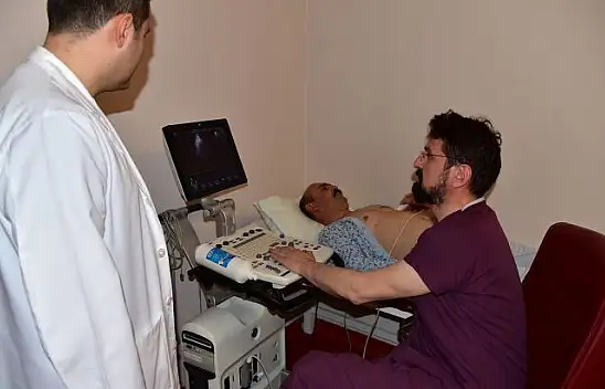 Balıkesir Üniversitesi Hastanesi'nde Bir İlk Daha: '5 cm.'lik Kesi ile Bypass Ameliyatı'