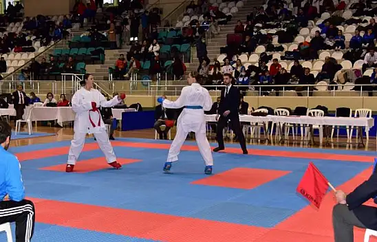 Balıkesir Üniversitesi, Karate Ünilig Türkiye Şampiyonası'na Ev Sahipliği Yapıyor