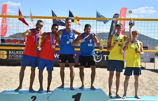 Balkan Plaj Voleybolu Şampiyonası'nda Millilerimizden Büyük Başarı