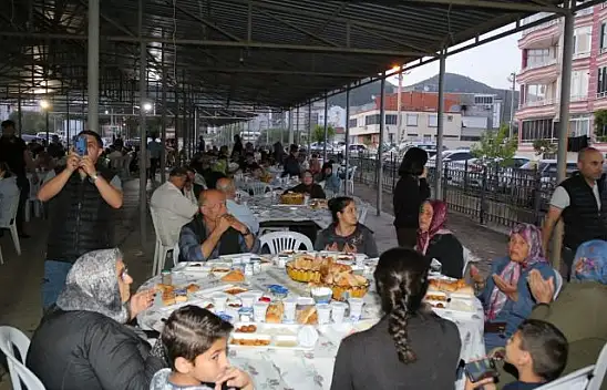 Başkan Arslan Vatandaşlarla İftar Sofrasında Buluştu