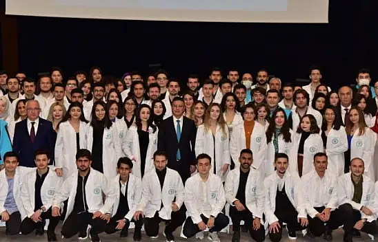 BAÜN'de, Geleceğin Hekimleri Beyaz Önlük Giydi