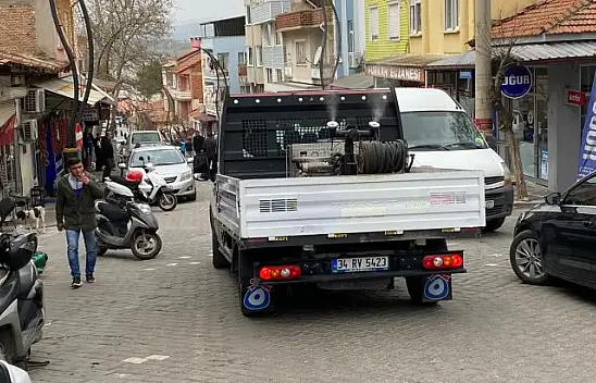 Bigadiç'te Caddeler Gül Suyu ile Yıkandı