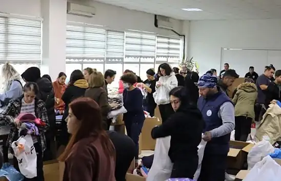 Burhaniye Deprem İçin Tek Yürek Oldu