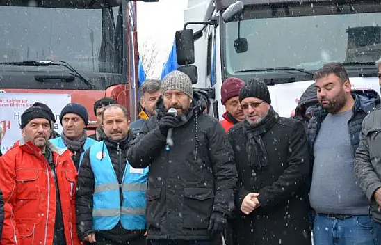 Depremzedeler için Sındırgı Birlik Oldu, 2 TIR Yola Çıktı