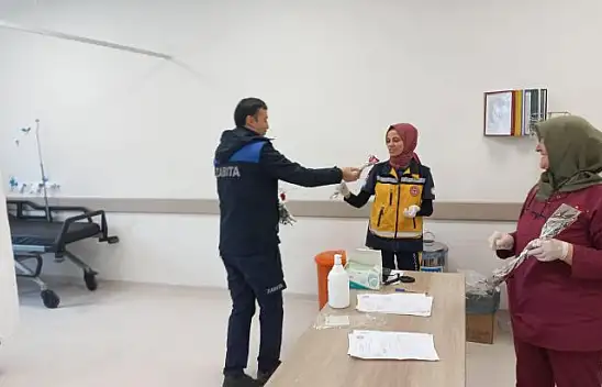 İvrindi Belediyesi 8 Mart'ı Anlamlı Ziyaretlerle Kutladı