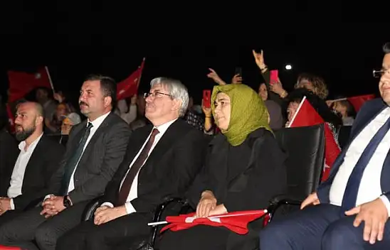 İvrindi'de Mustafa Yıldızdoğan Rüzgarı Esti