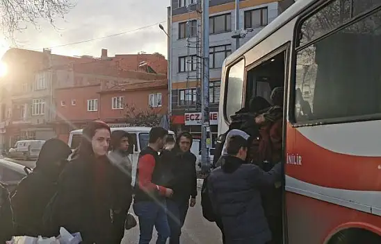 İvrindi'de Öğrencilere Ulaşım Ücretsiz