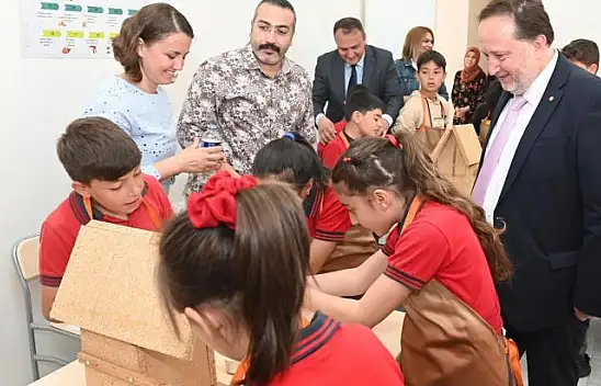 Karesi Atık Getirme Merkezi Öğrencileri Ağırlıyor