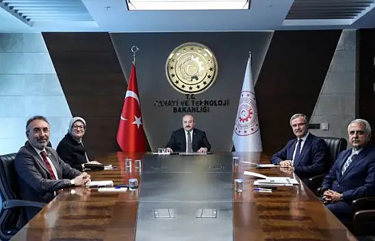 Milletvekili Uygur, Bakan Varank'ı Ziyaret Etti