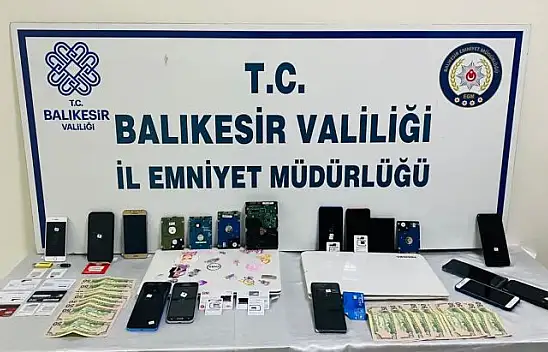 Sosyal Medya Dolandırıcıları Yakalandı