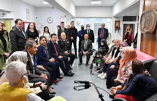 Vali Şıldak Huzurevi Sakinleriyle İftarda Buluştu