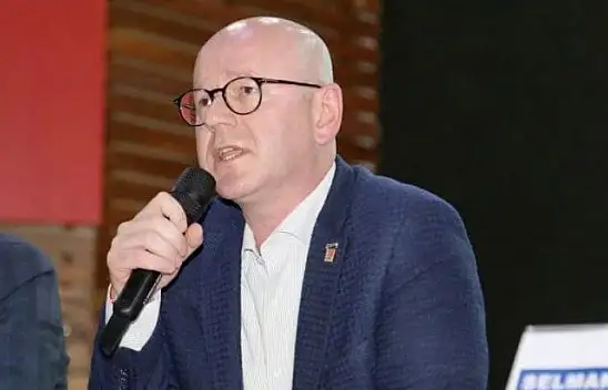 Vekil Sarı: Kimle Yürüyeceksiniz Karar Sizin!