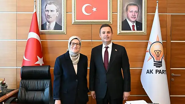 AHMET AKIN AK PARTİ GENEL MERKEZİ'NDE
