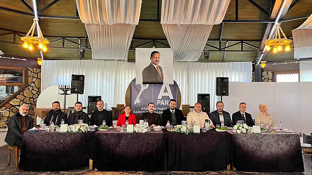 Anahtar Parti Karesi İlçe Başkanlığı hafta sonu kahvaltıda buluştu.