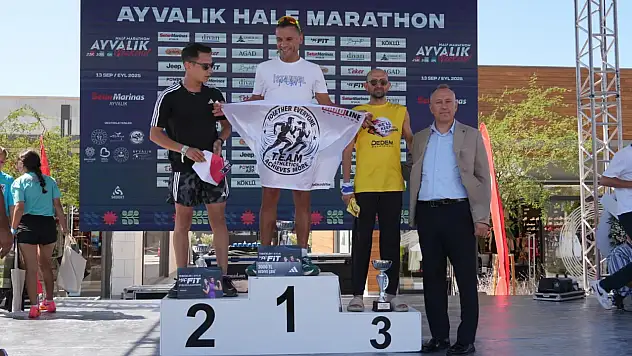 Ayvalık, Kurtuluş Yarı Maratonu ile Sporun Merkezine Dönüştü