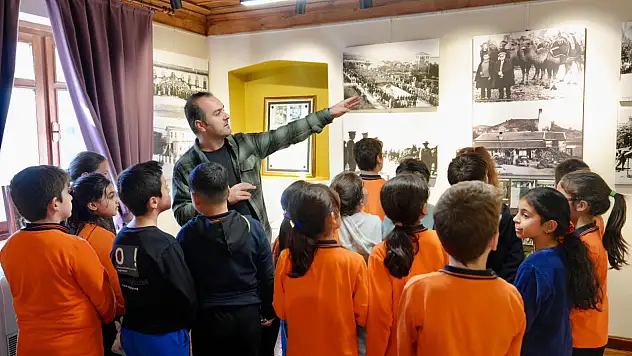 BURHANİYE'NİN TARİHİ, KENT ARŞİVİYLE GELECEĞE TAŞINIYOR