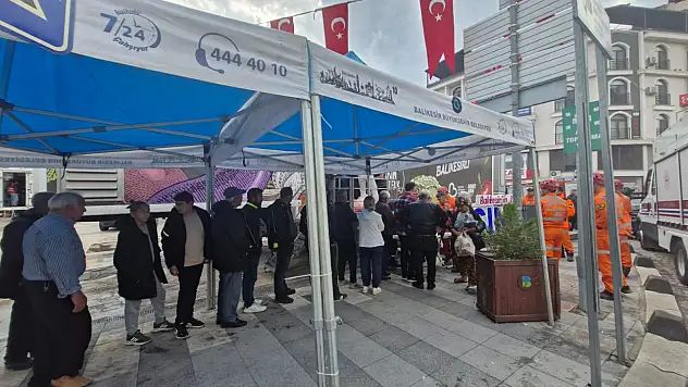 Büyükşehir Belediyesi 107 araç, 242 personelle deprem bölgesinde