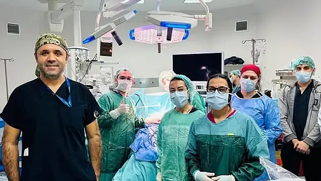 Doç.Dr Ferhat ÇAY öncülüğünde Obezite Cerrahi Uygulama Merkezi Açıldı