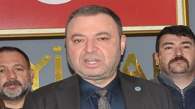 Hasan Fehmi Yörük:   '30 milyon memur ve emekli tiyatroyla satılıyor!'