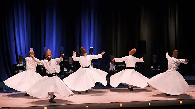 Mevlana'nın 752. Vuslat Yıl Dönümü Sanatla Maneviyatı Buluşturdu