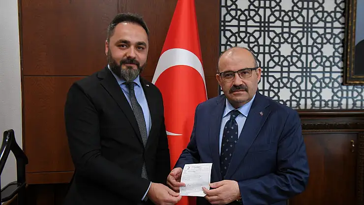 2025 Yılı Kızılay'a Balıkesir'deki İlk Kurban Bağışı Vali İsmail Ustaoğlu'ndan
