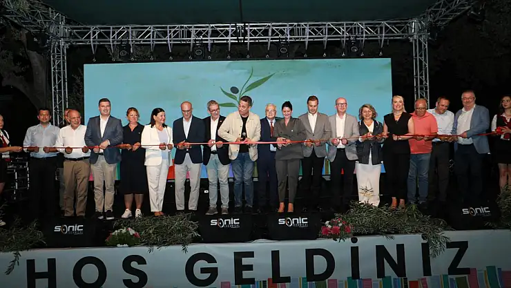 6. BURHANİYE KİTAP FUARI COŞKUYLA BAŞLADI