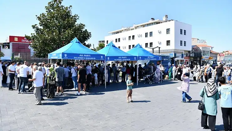 AK PARTİ İL BAŞKANLIĞI TARAFINDAN AŞURE HAYRI YAPILDI